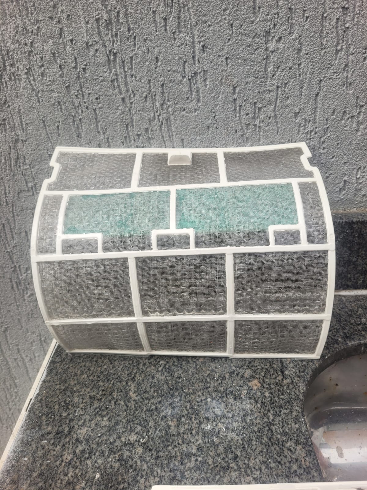 Filtro de ar-condicionado 100% higienizado e descontaminado pela EloarTech